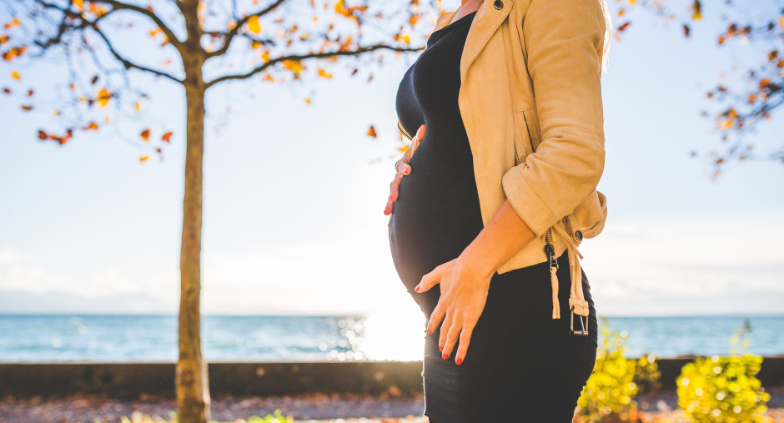 Does the Lap-Band® Need to be Removed if I Become Pregnant?
